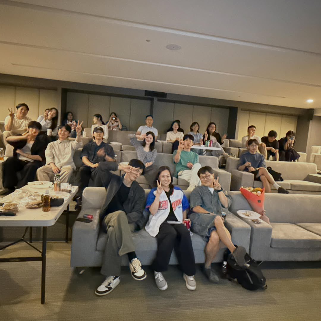 徐仁国  【260623 徐仁国 News】明天也要上班 首播日聚在一起看的大家