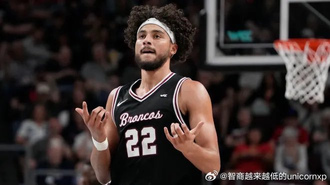 尽管圣塔克拉拉大学曾出过纳什，但纵观整个NCAA一级联盟他们一直属于名不见经传的