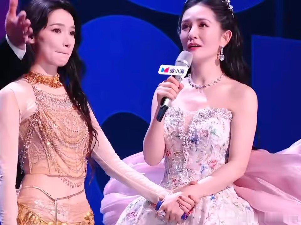 谢娜 女性群像节目的天选见证人乘风2026在乘风里的谢娜，温柔又有力量，让人安心