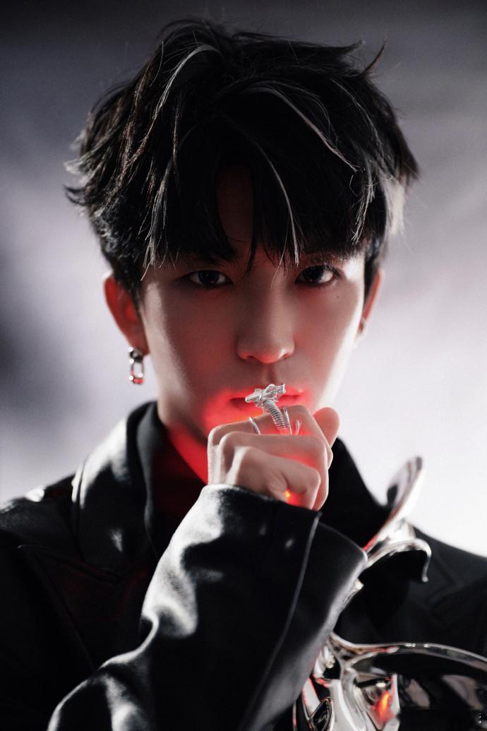 黄子这话我记下了，下次斗图必掏你的绝版表情应战