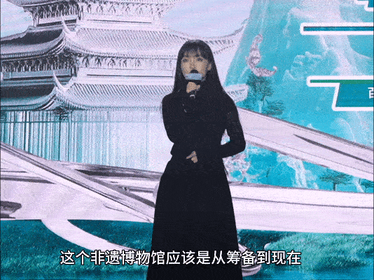 李子柒现身为非遗站台  李子柒回归  李子柒出席活动非遗文化站台，她谈起这个非遗