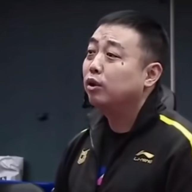 刘国梁曾经说过：
你不打败张继科他能让位吗？
你不打败马龙他能退役吗？
他们现在