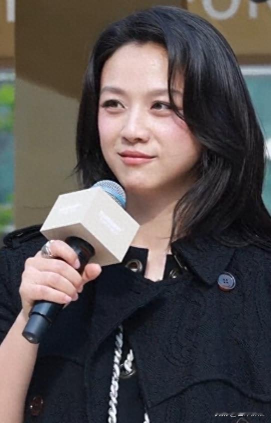 47岁怀孕，全网吵翻了，她到底图啥？
汤唯在4月29号发了条微博，说怀二胎了，“