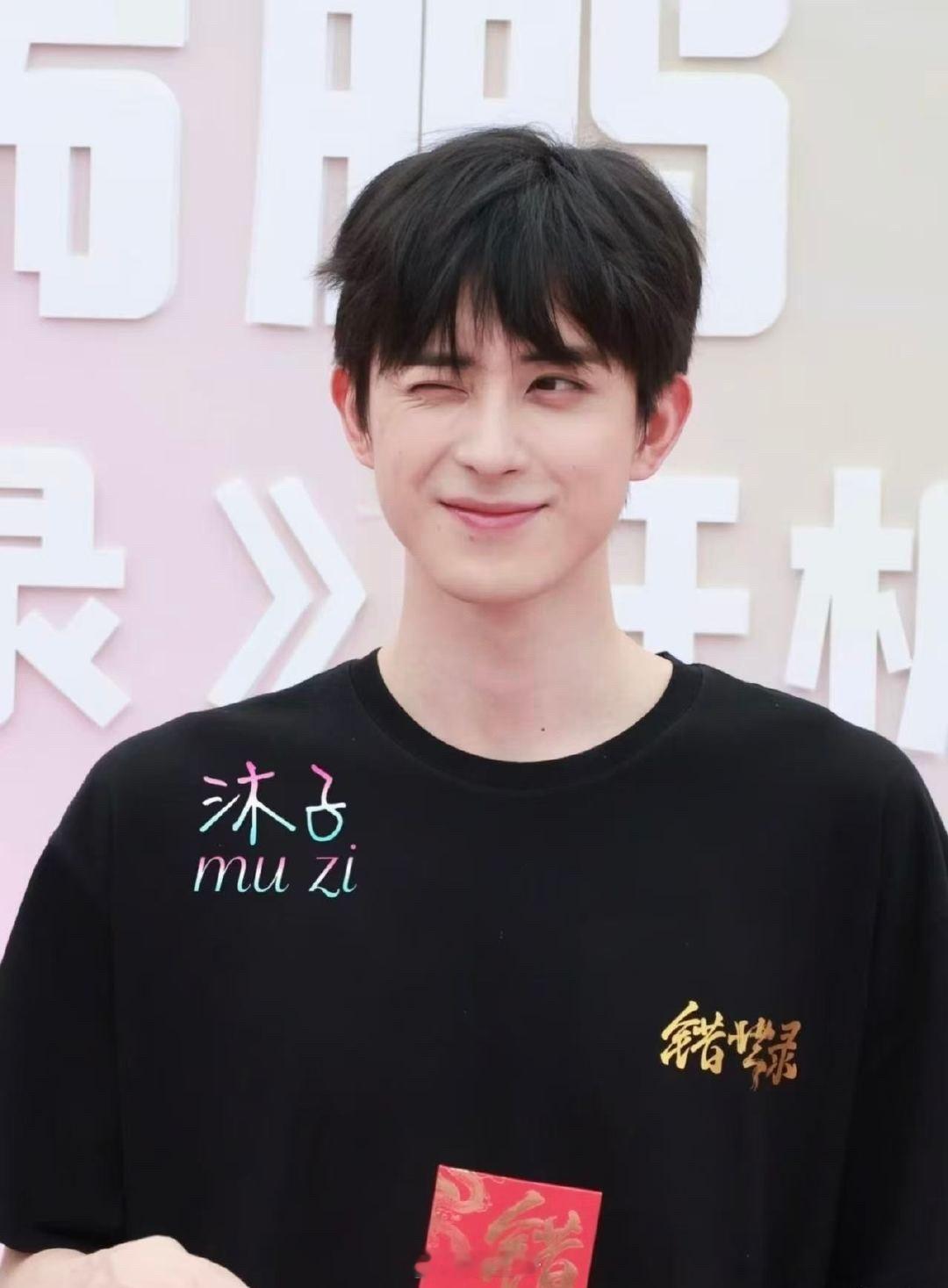 敖瑞鹏回应错世录开机，敖瑞鹏是真的稳，影视寒冬丝毫没受影响，新剧一部接一部，颜值
