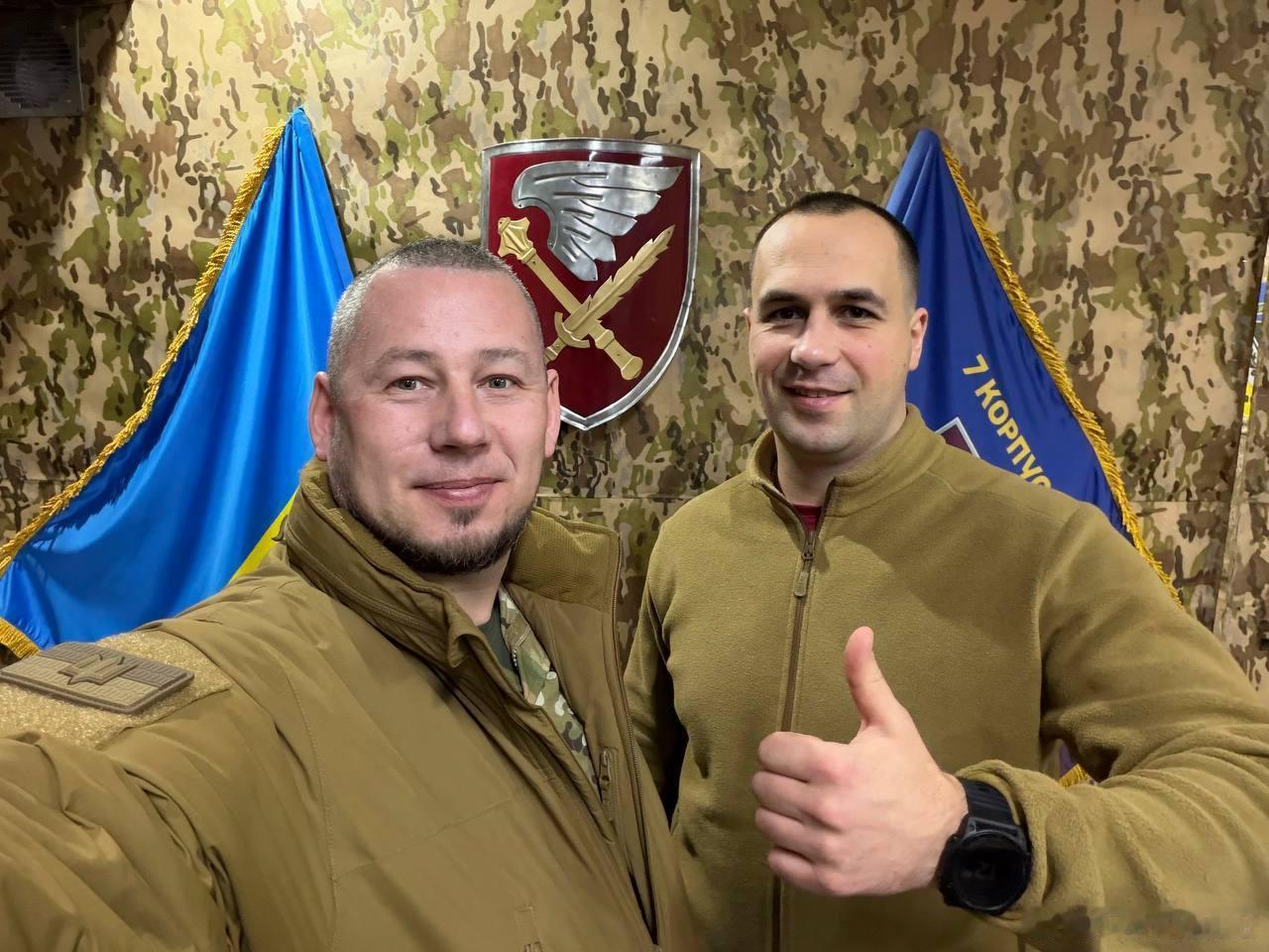 乌军的正能量：乌克兰军事系统正在快速调整。在与前线部队进行直接对话后，总统办公室