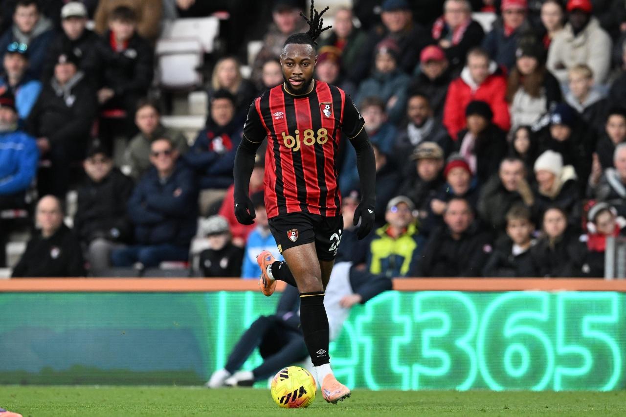 曼城即将引进塞梅尼奥，不过利物浦也想截胡，希望曼城还是千万别大意，看中了就早早上