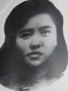 1948年，朱世君被捕，在押往渣滓洞路上，押运人员李朝成认出这是自己人，准备放她