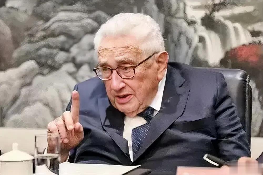 基辛格说：“如果美国垮台，不再是这个世界的老大，这四个国家会首先跳出来搞乱这个世