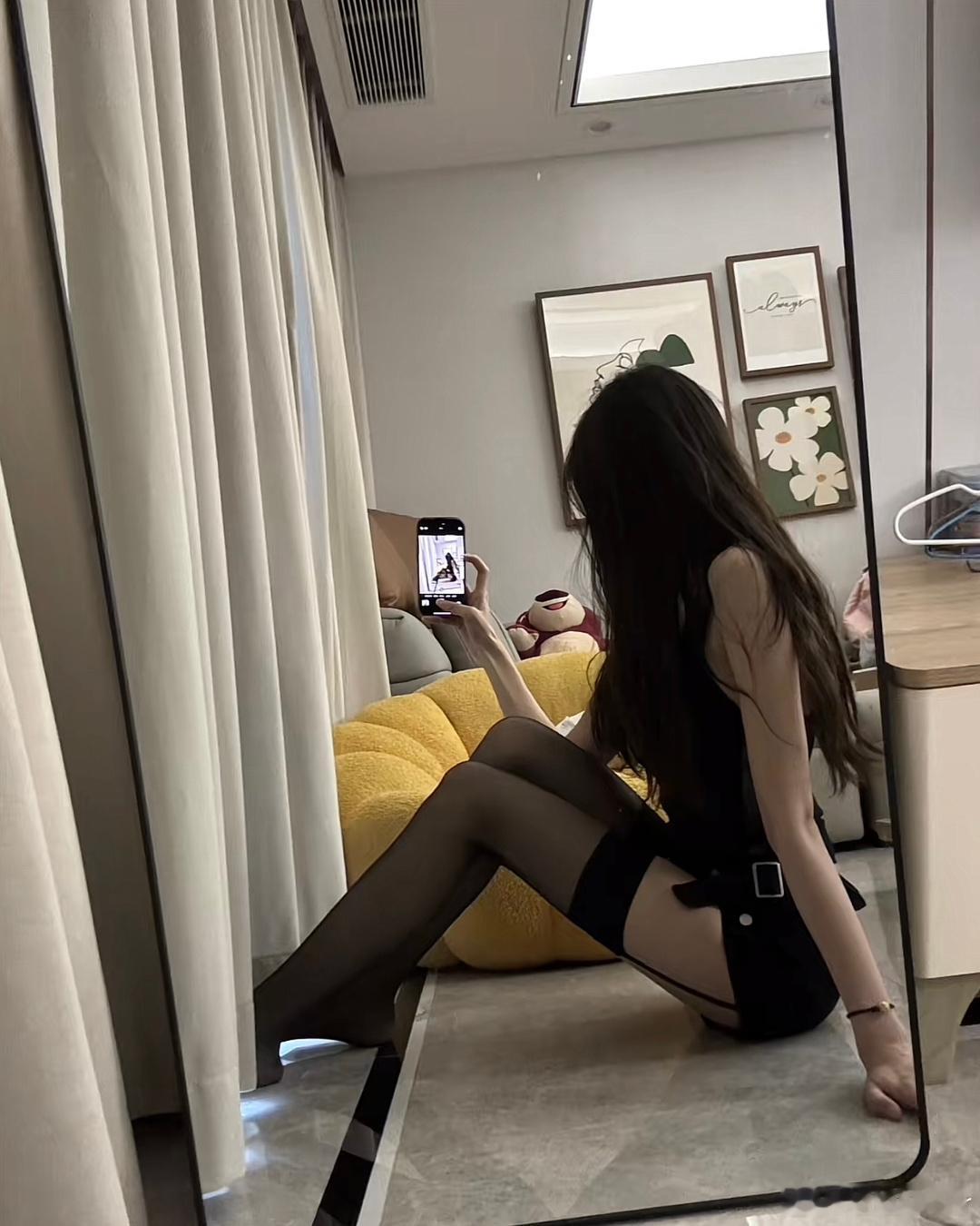 好想约会  还要完美的邂逅……🙈 ​​​