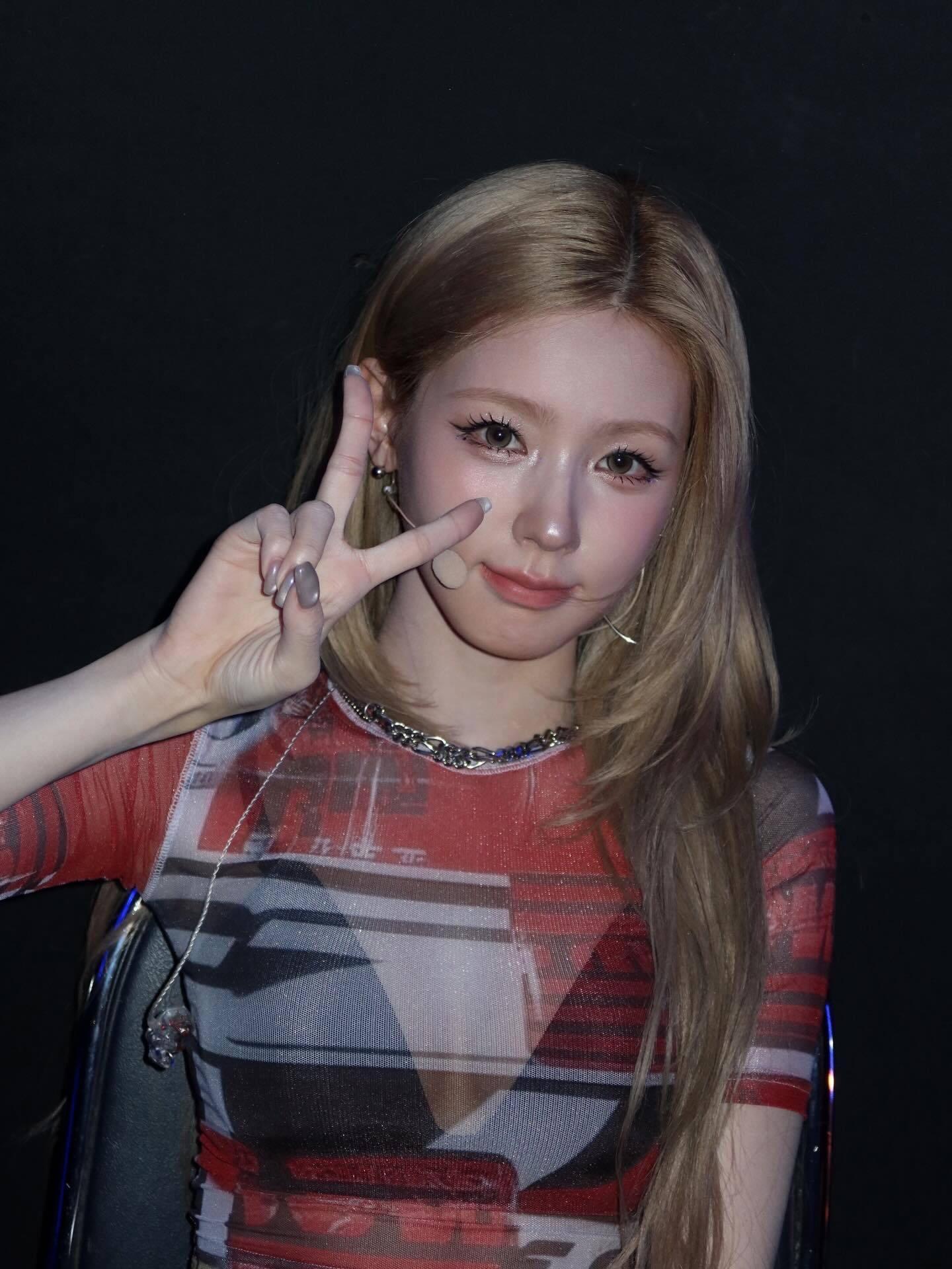 赵美延Ins更新面面这组图太美了 