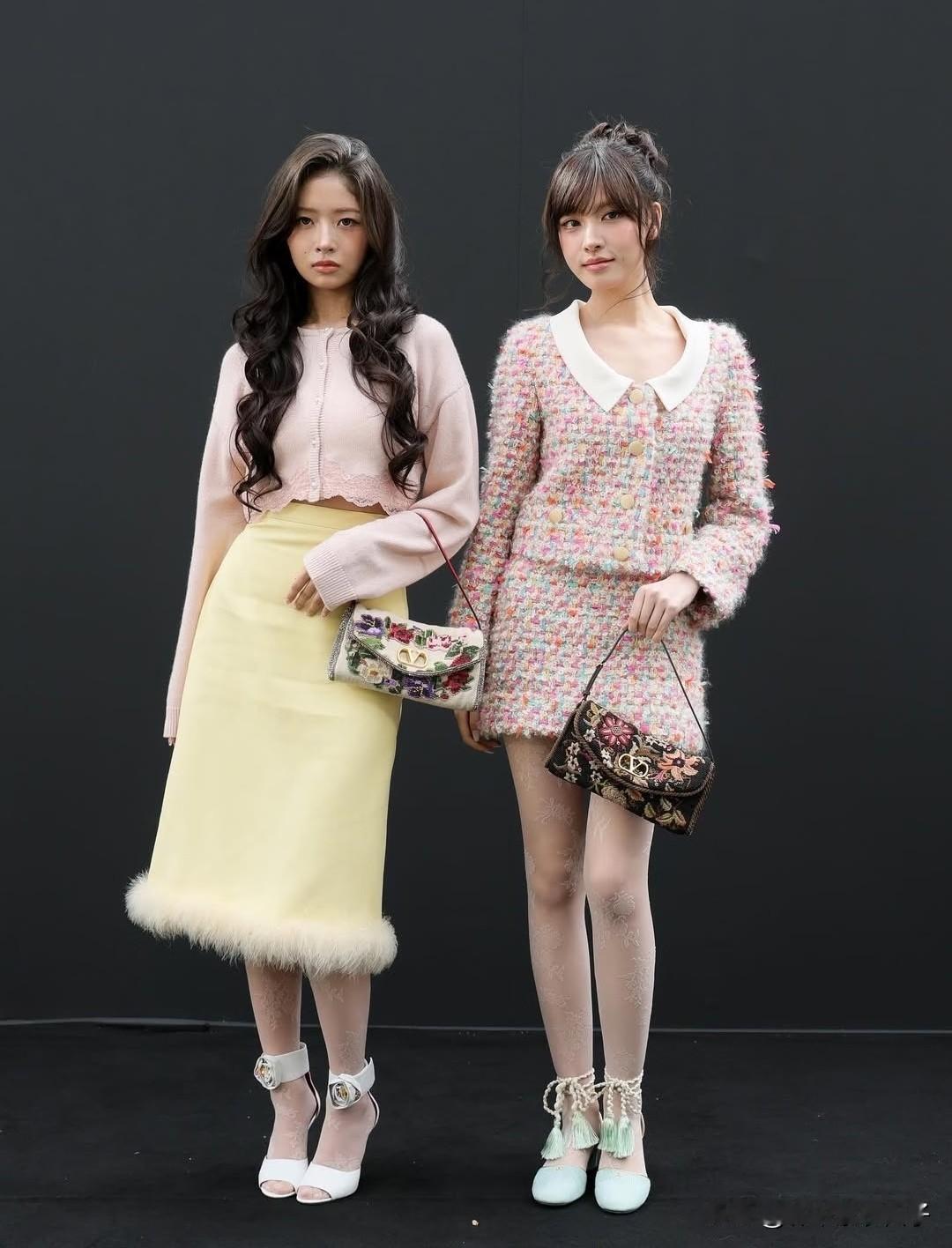 左边是直井怜，2004年出生于日本，身高170cm。
右边是Liz,2004年出