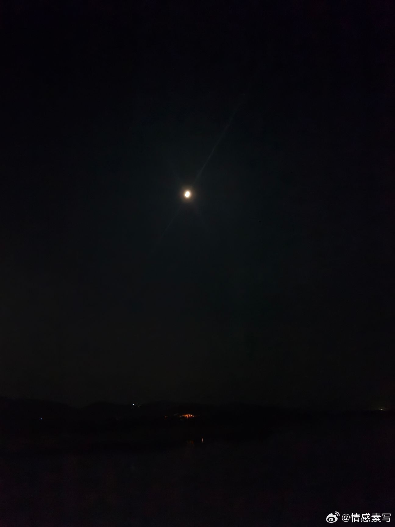好好生活吧，想念不一定要见面，喜欢的不一定要在一起，每种遗憾和距离都有存在的意义