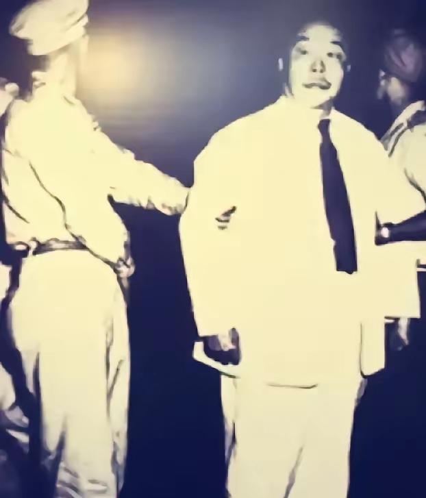 1950年6月18日凌晨，被关押在台北的国民党上将陈仪被执行枪决，行刑前，蒋鼎文