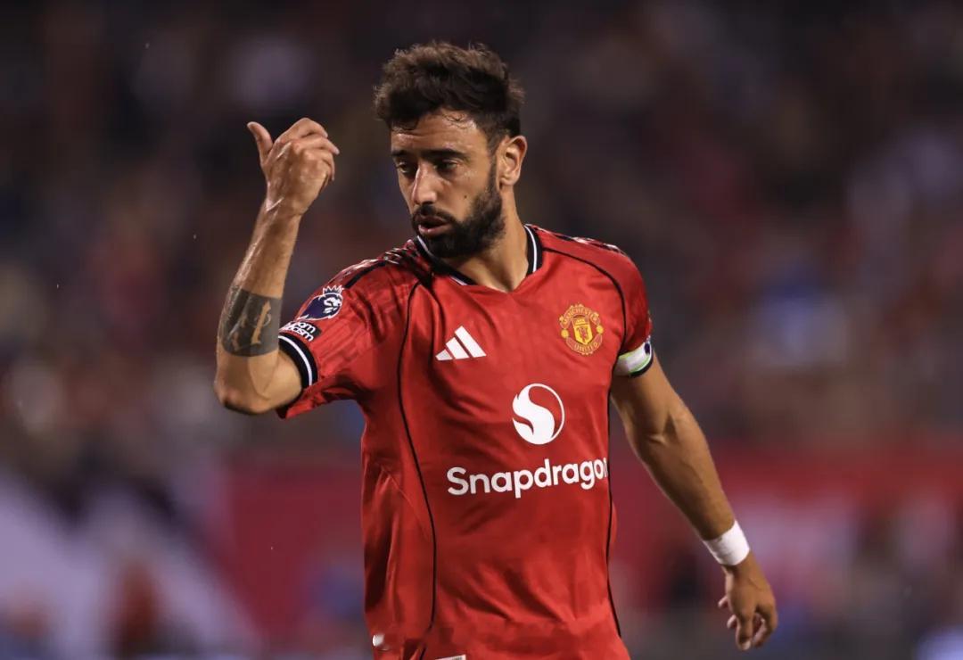 罗马诺消息，B费依然是沙特球队在明年夏天有意收购的顶级球员之一，不过一月份转会目