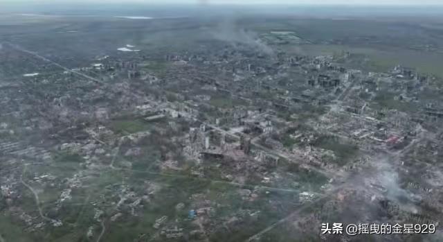 上百名俄军已控制了乌克兰顿涅茨克州康斯坦丁诺夫卡地区，乌克兰军方警告：形势正在恶