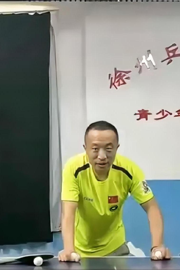 张勇，历任国乒男队队长中名气最小的一位，唯一一个没有世界三大赛单打冠军加冕的队长