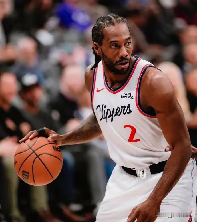 哈登都走了，靠小卡一个人北伐不现实…….


1. 快船最强阵容还得是：哈登，邓