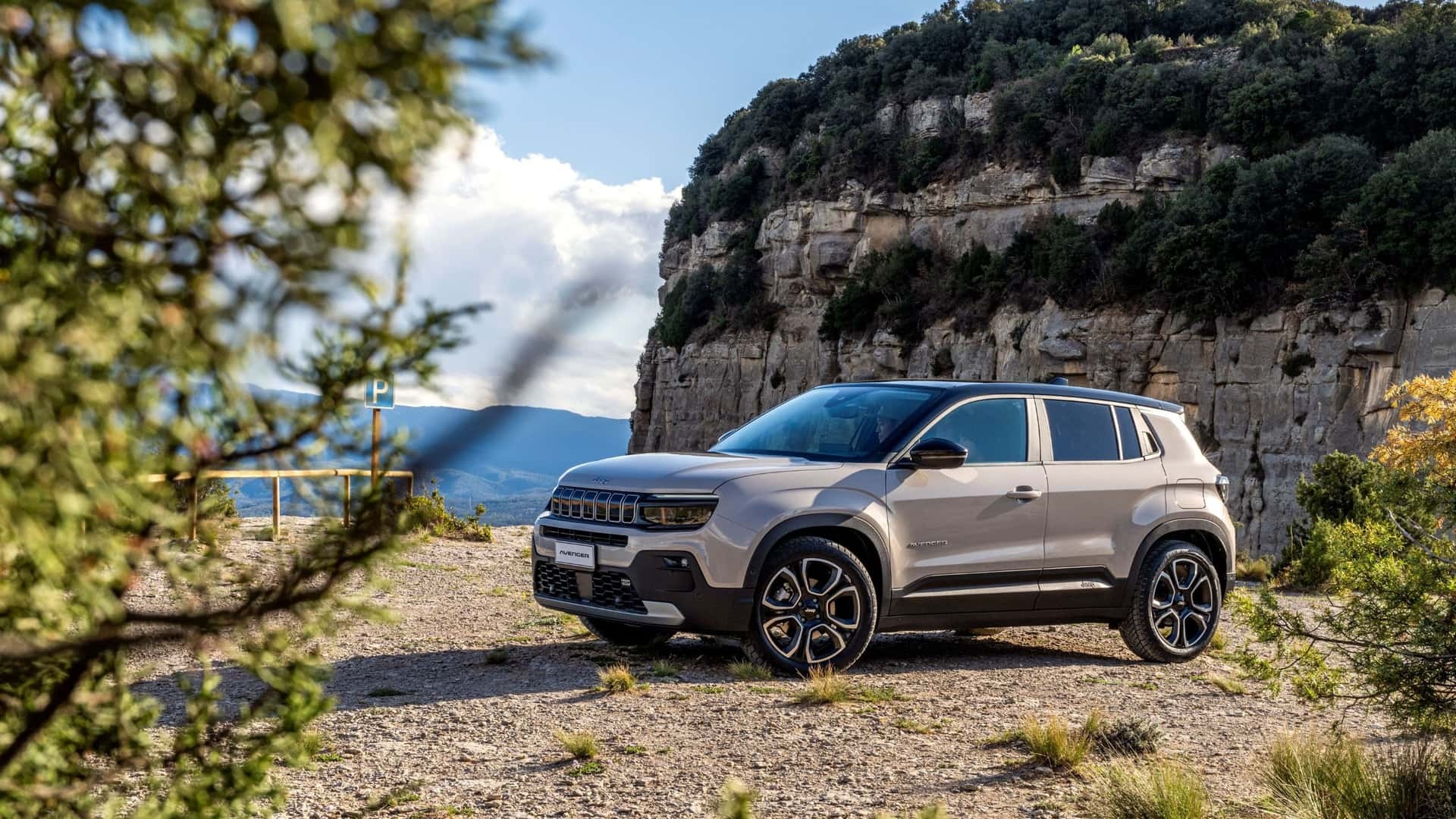 Jeep Avenger e-Hybrid ​​​