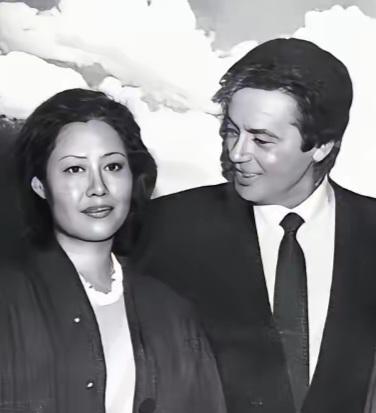 王铎：佐罗来中国，见了好多中国明星，包括斯琴高娃。