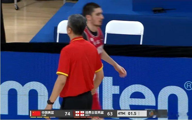 中国男篮11分战胜格鲁吉亚男篮  FIBA国际团结杯四国邀请赛，中国男篮74-6