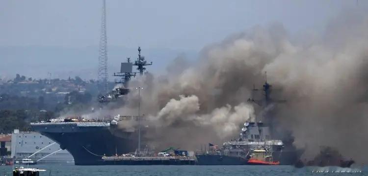 7月31日夜间，乌克兰无人艇部队在黑海击沉了俄罗斯国家原子能公司旗下10万吨级集