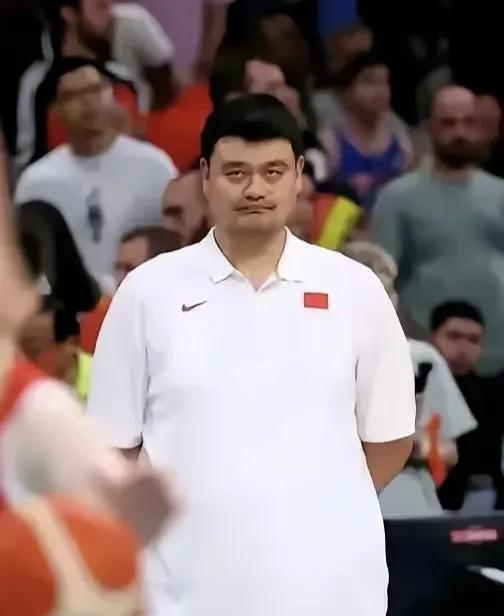 从实际经验和成绩来看，姚明一直提倡的体教融合是培养不出像郑钦文的运动员，也没法培