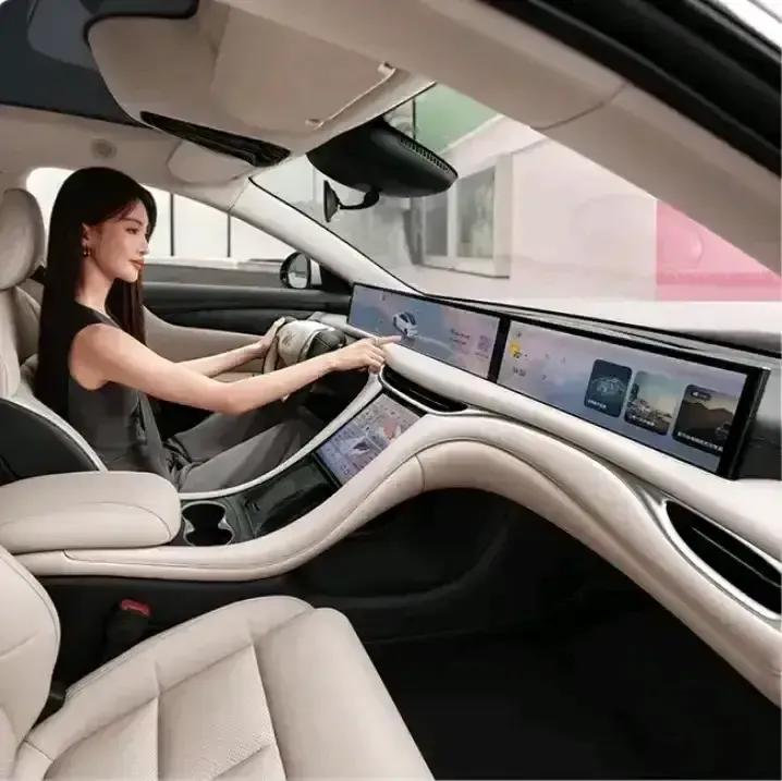 外媒称中国车企的路已经走偏了：
中国车——不研究发动机器
中国车——不研究变速器