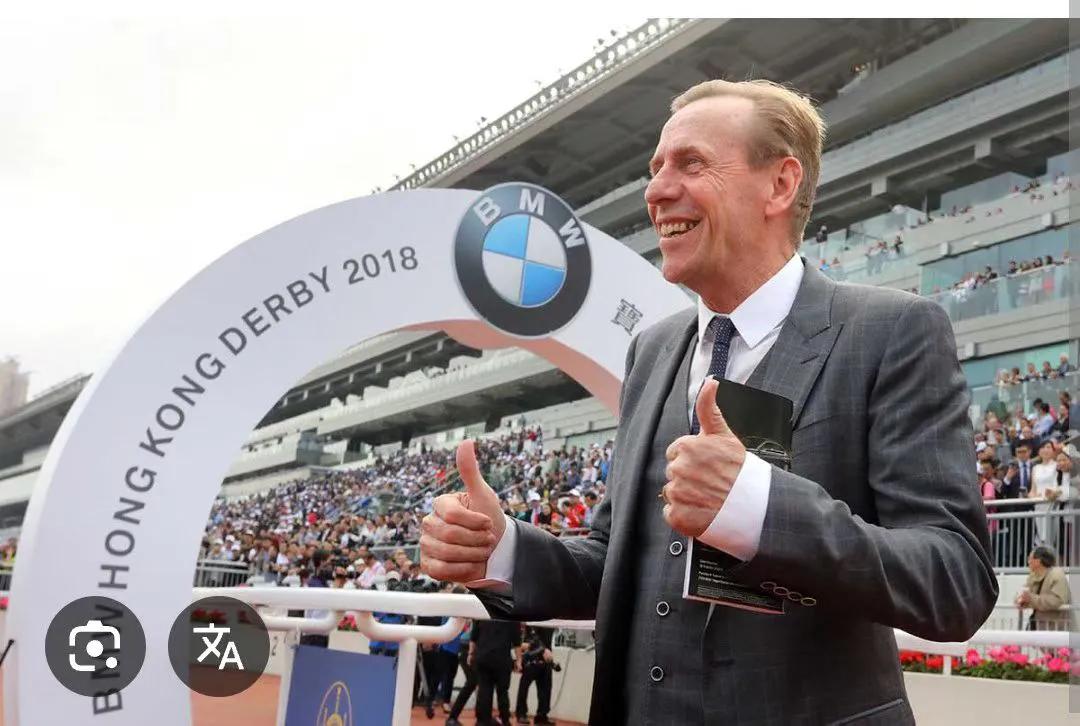 今午香港沙田五泥六草赛事，外号蔡神仙的蔡约翰马房连场报捷，先取两场泥地赛，后赢两