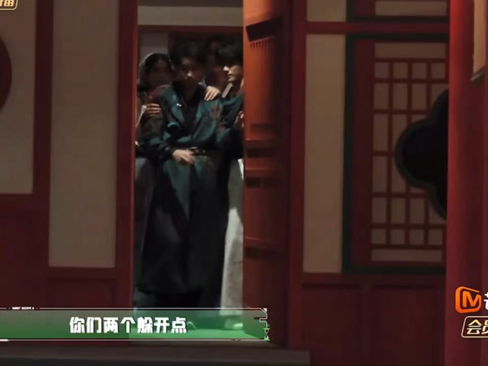 张真源秒怂张真源可以去参加男生女生向前冲了张真源秒怂名场面太鲜活，面对挑战下意识