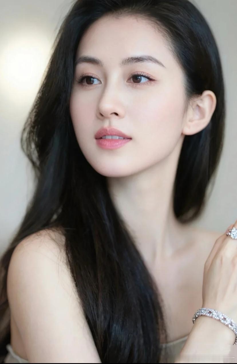 🧨 𝟮𝟬𝟮𝟱，圆满收官！🎬愿今年所有的缺憾，皆是明年惊喜的序章。20