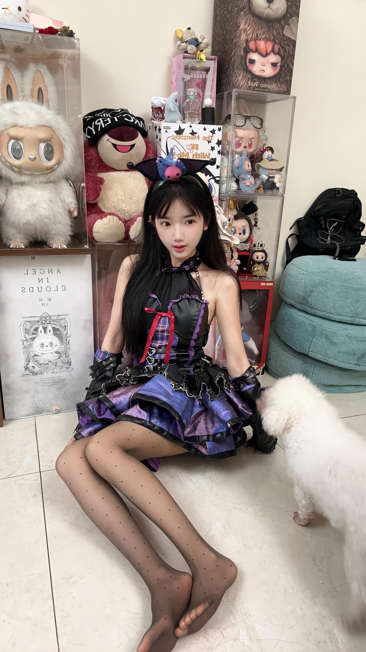 负心者当猪.
芋头潘潘 穿搭障眼法 好美的精神宝地 盘点最具魅力的动漫角色