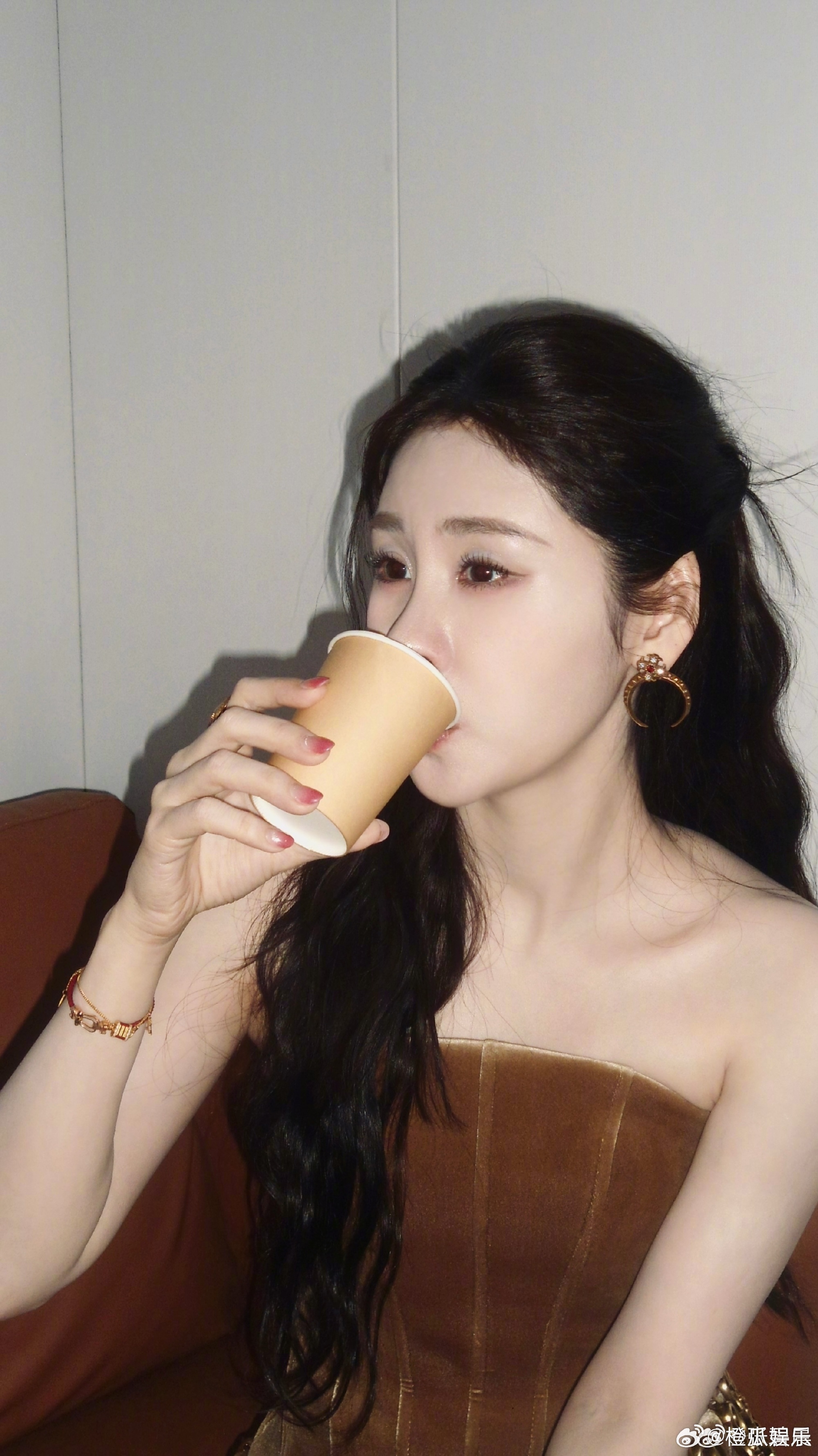张碧晨回应不去歌手突围赛 终于等到张碧晨的回应，纯粹是行程冲突没办法参加，真的特