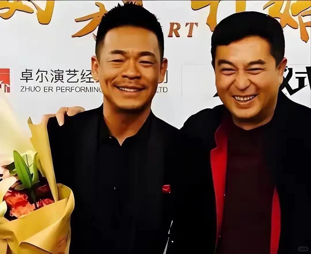 得罪杨坤被封杀20年，靠张嘉益翻身重返央视！
你有没有想过，那个在央视《主角》里
