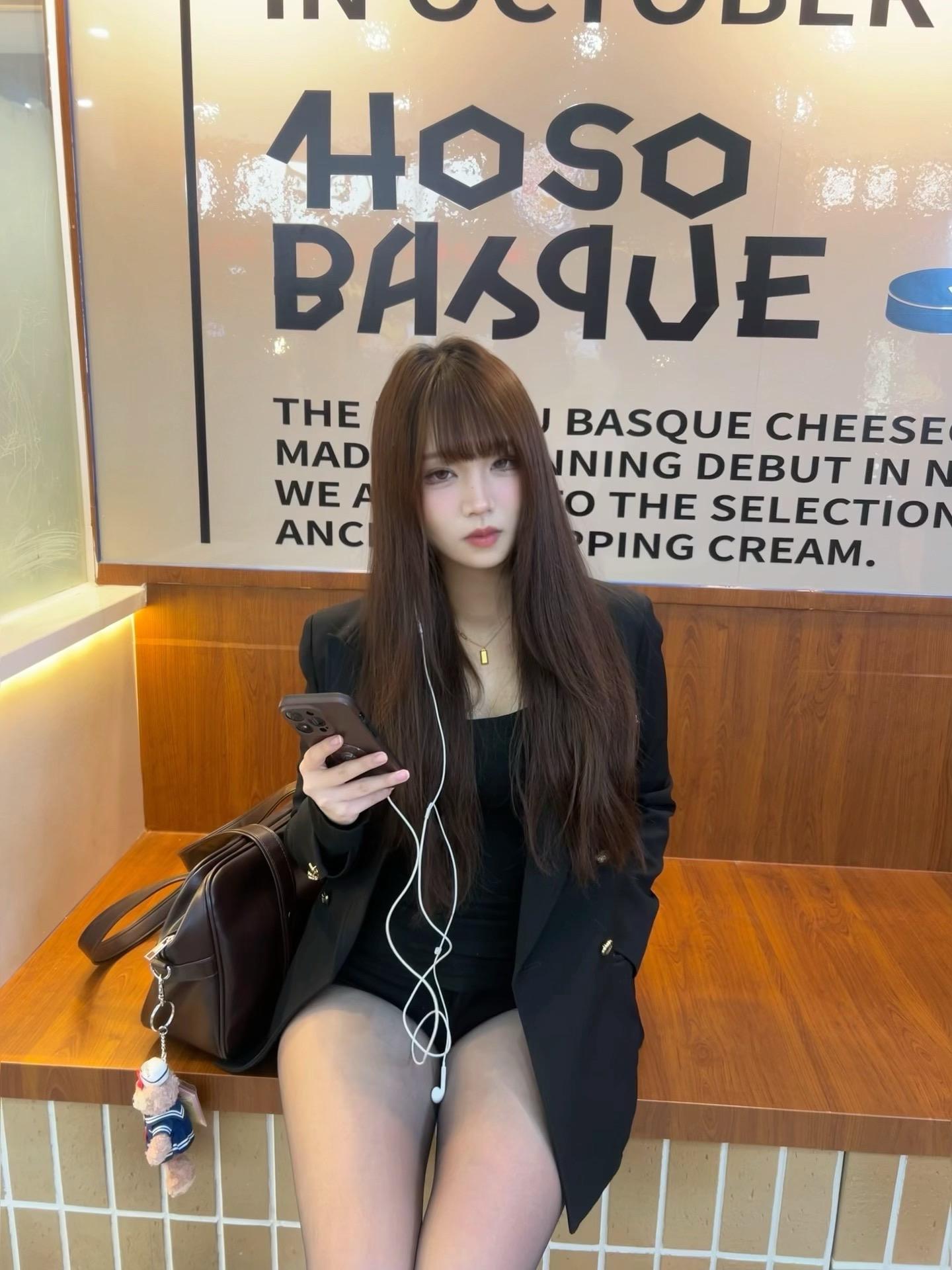 对不起 这个网络上骚的太多了 我怕我对象吃醋所以把我对象删了 骚的私我 谢谢