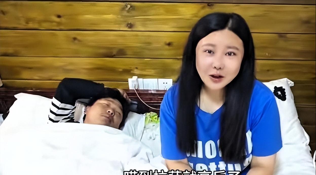 拉萨刚下飞机就洗澡，

人直接倒浴室里，

到底动了啥开关？

那天我在八廓街边