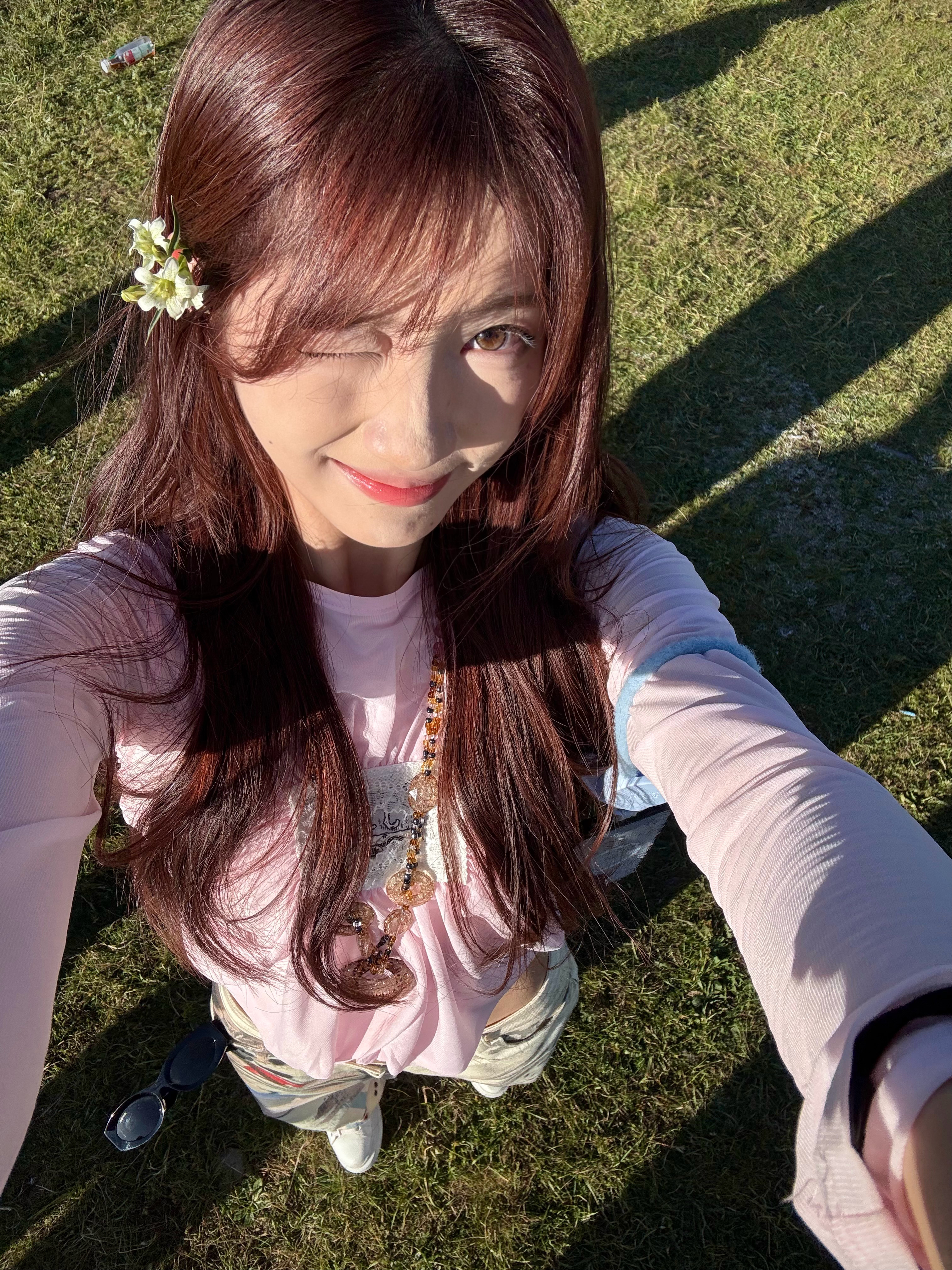 我现在在草原上 信号不太好诶诶诶～刚刚不知道为什么带了个超话[淡淡的] ​​​