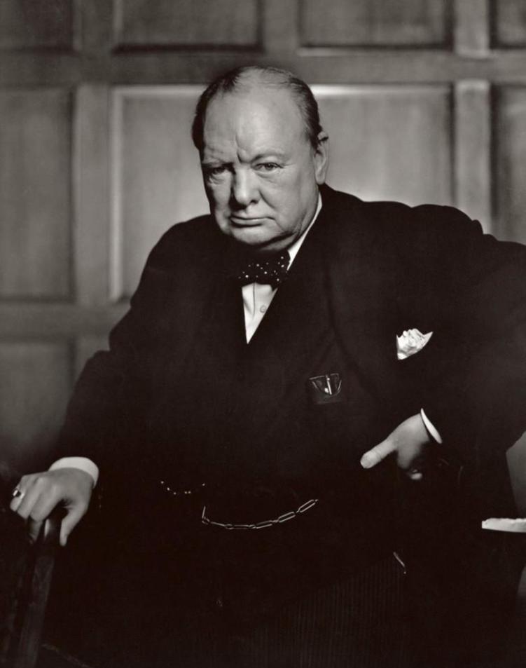 1949年4月20日，英国军舰“紫石英号”擅自驶入我国长江流域。毛主席听闻后发言