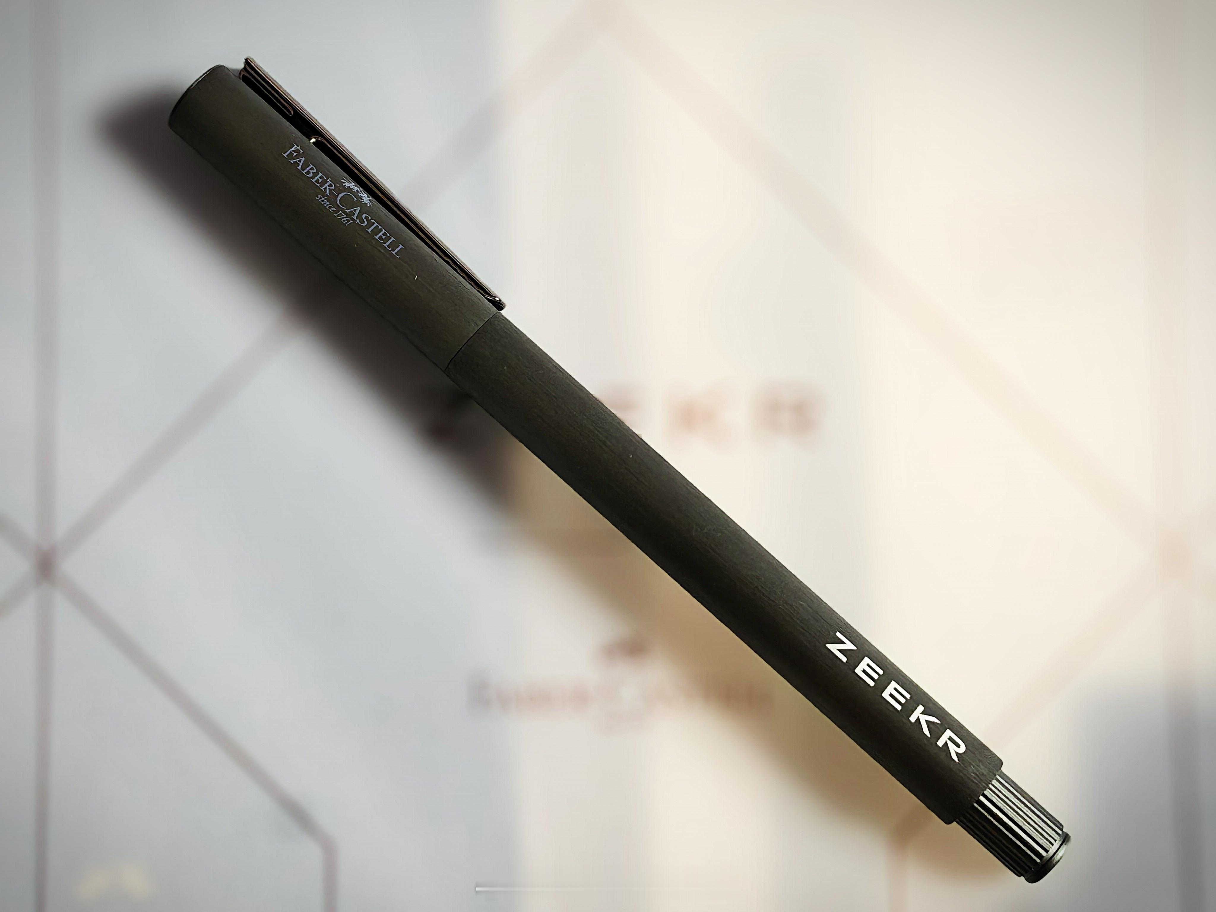 关注+转发，抽极氪&Faber Castell联名钢笔套装，极氪发布会的伴手礼，