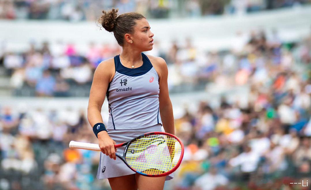 梅姨挽救赛点将罗马赛卫冕冠军保利尼淘汰出局WTA1000罗马站第三轮，21号种子