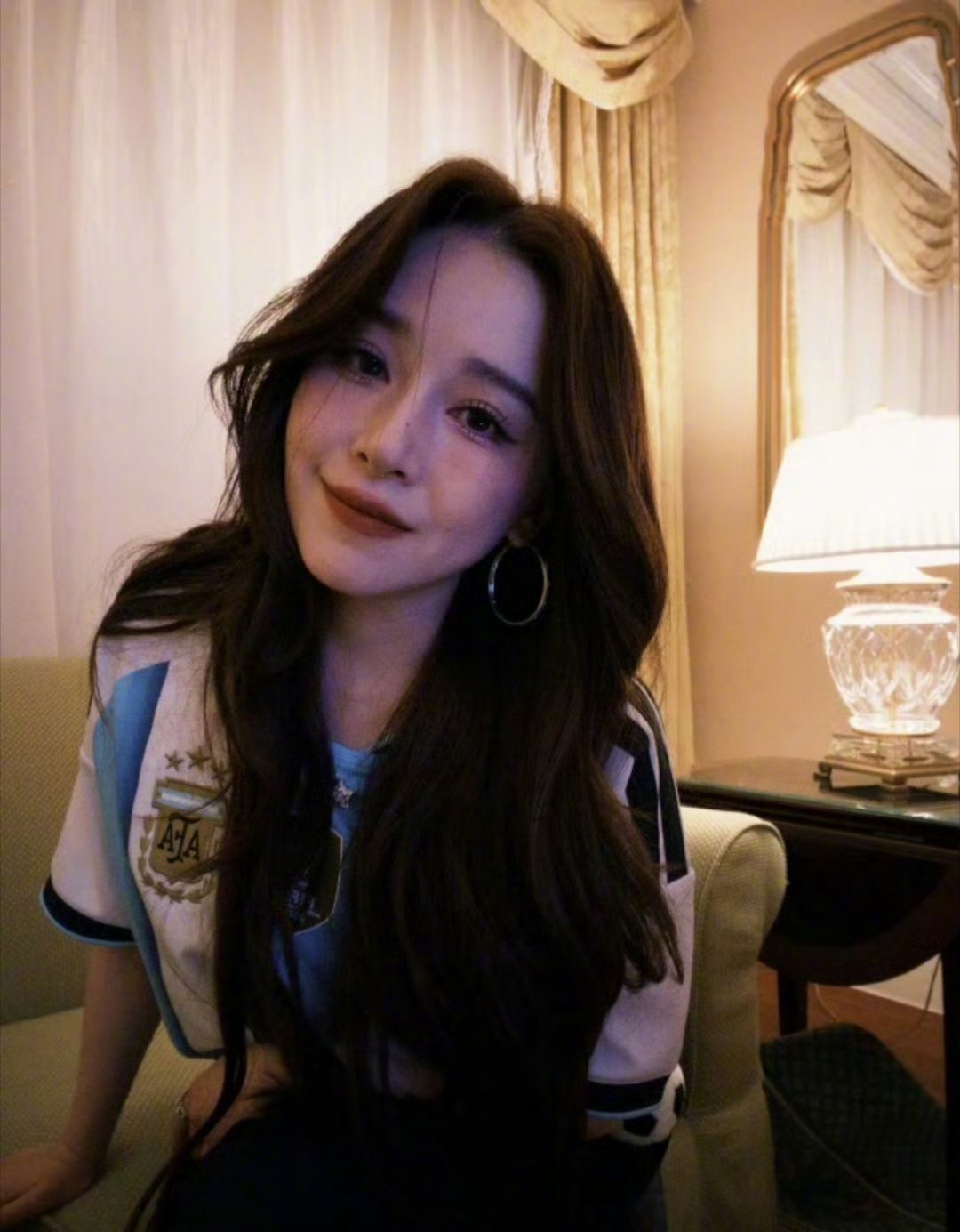 阚清子终于看清了自己的美貌救命！阚清子自拍直接刷新颜值上限这下姐姐总算彻底认清自