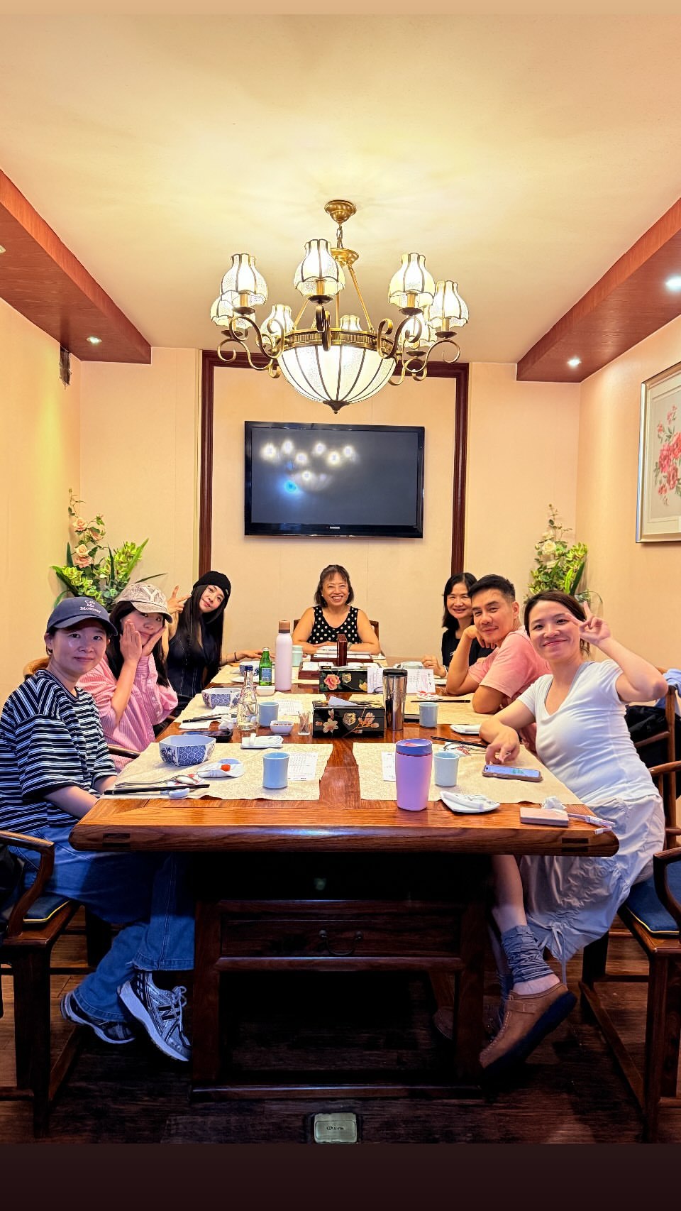 蔡依林ig 更新好美啊😍待会八点🥢👋直播见😍 