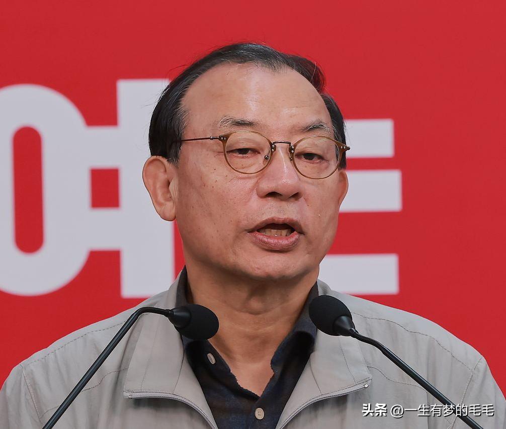 3月15日，韩国国民力量党公荐管理委员负责人李政贤，在宣布辞职仅两天后正式重返岗