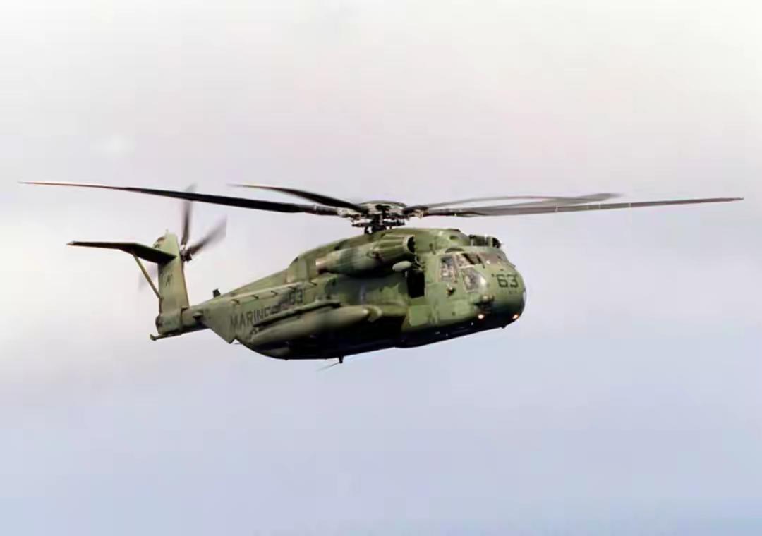 中俄AHL重型直升机9年拉锯，国产新方案对标CH-53三发路线
 
引子：唐家山