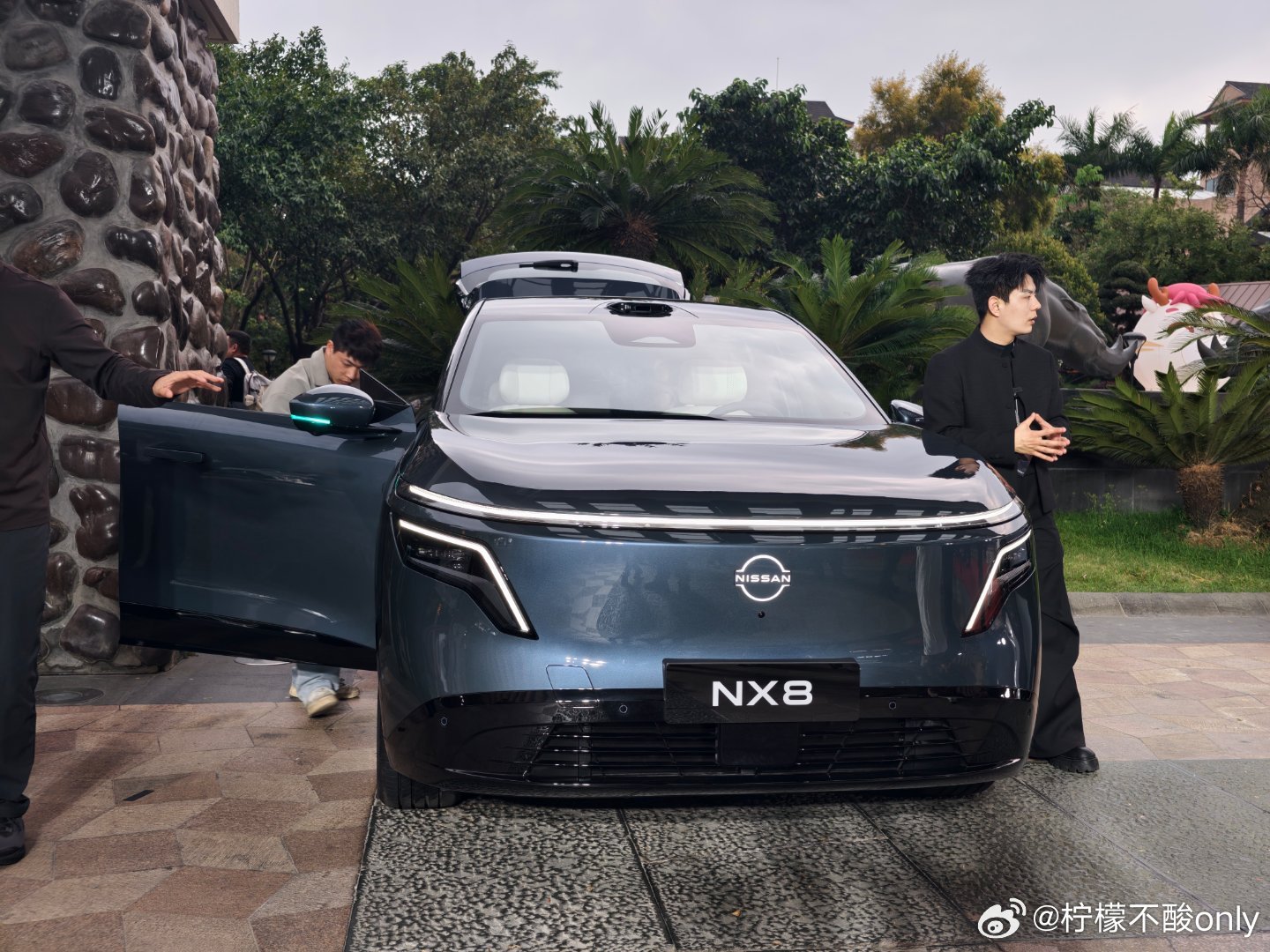 可以啊，20万价格真的把配置拉满了。标配了5c超快充，最高463kw，比较惊喜的