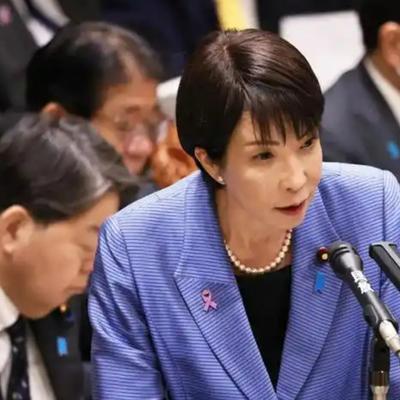 与美国强强联手合作， 
消灭日本军国主义。 
高市早吓坏了，她做梦都没想到， 