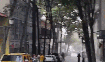 考验美国救灾能力的时候到了。委内瑞拉连发7级以上的地震，美国不可能袖手旁观，不帮