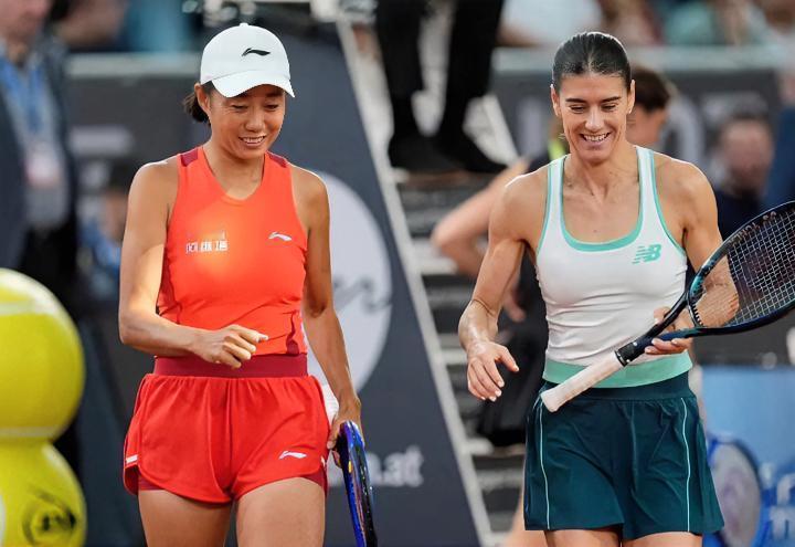 张帅双打又双夺冠了
刚刚结束的林茨站女双决赛，张帅搭科斯蒂亚2-0战胜对手🔥、