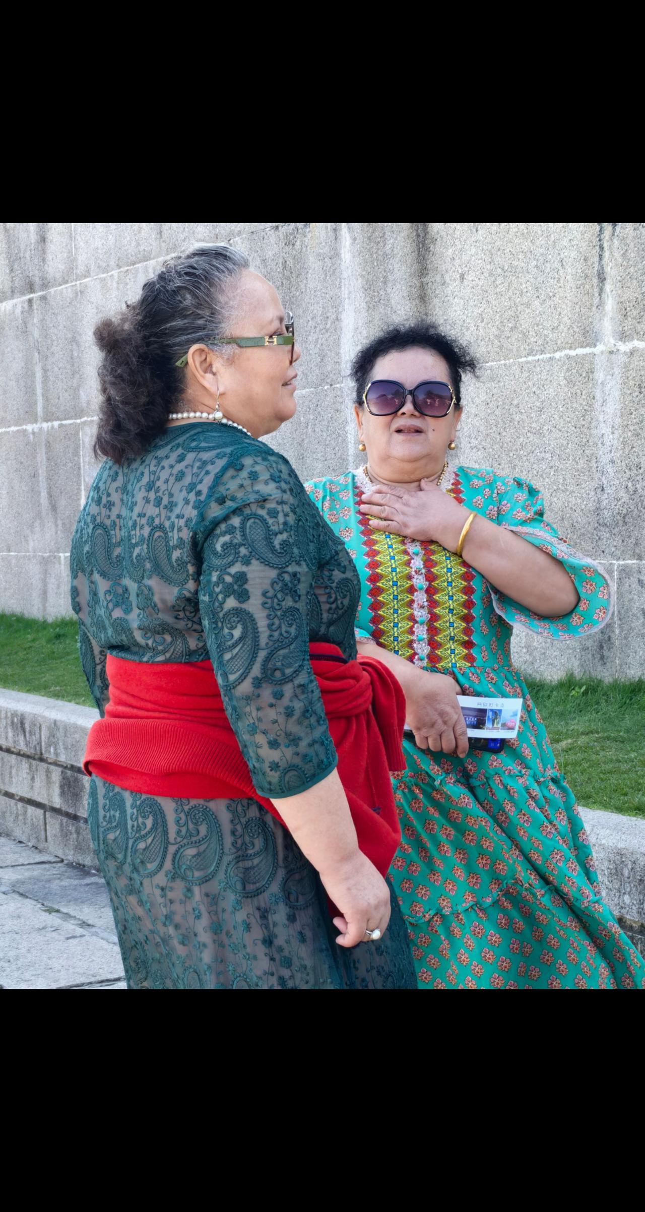 新疆大妈