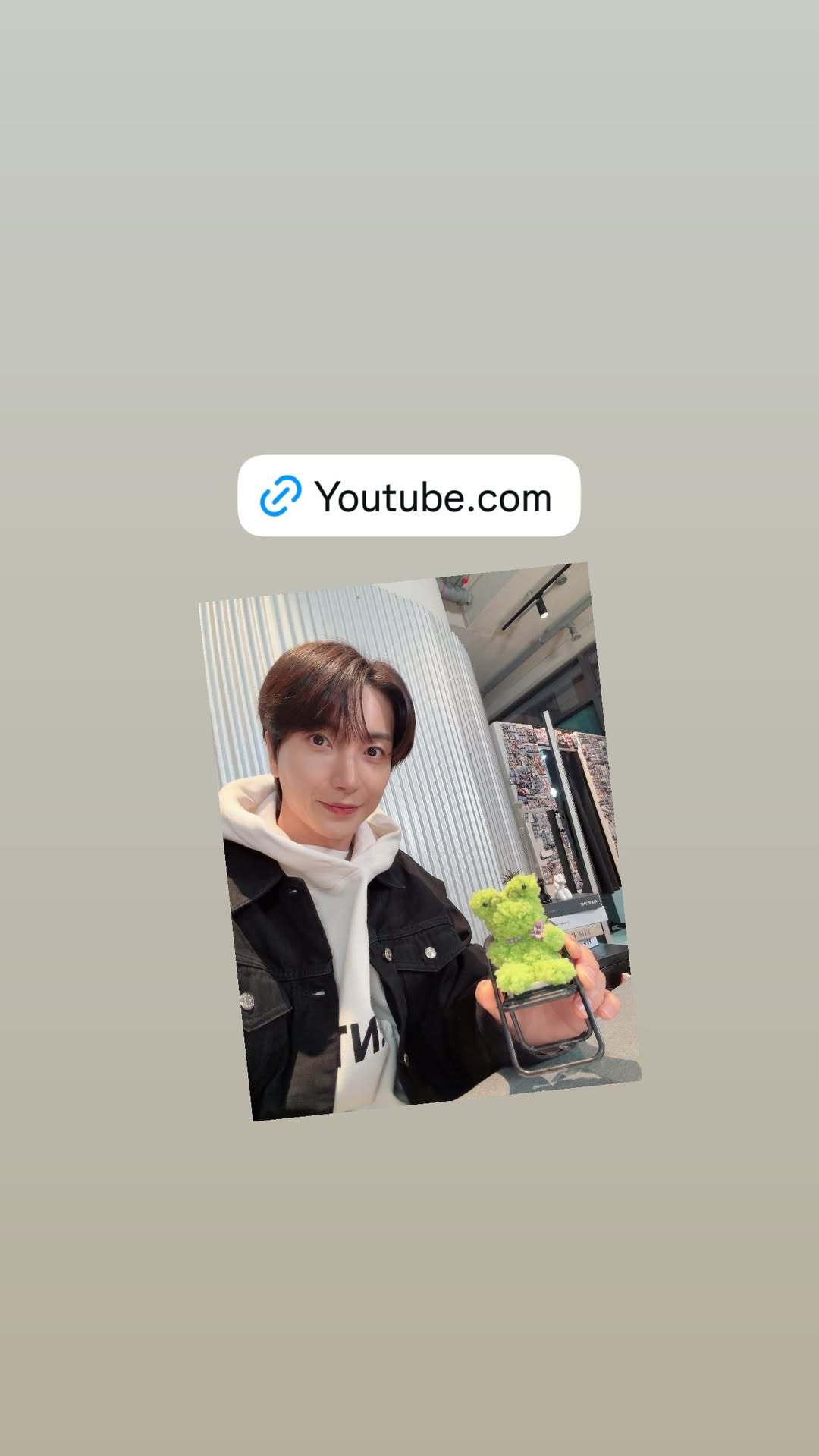 “CB百蓝_。260120利特 ins story更新三则：1️⃣马上开始 