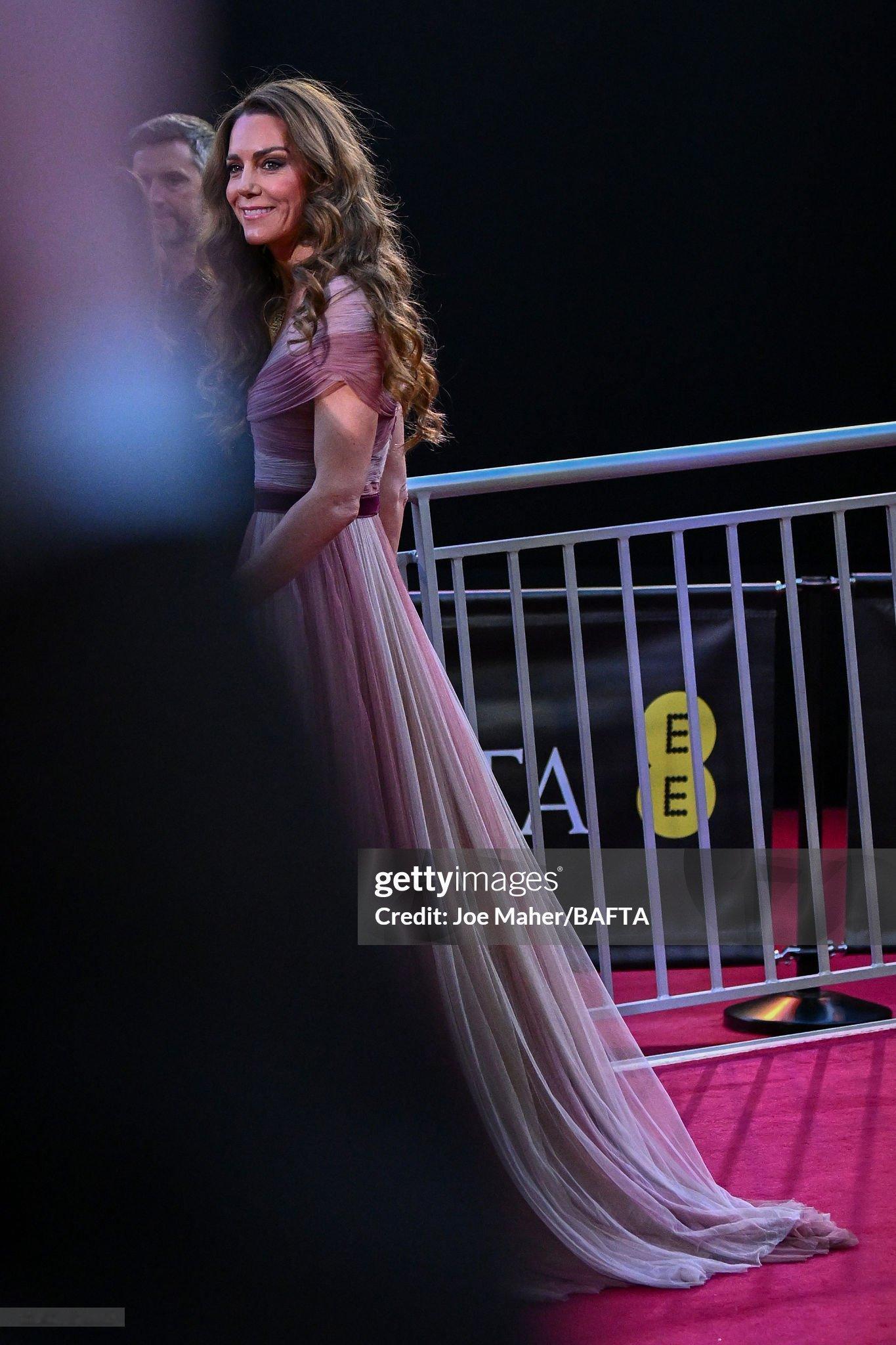 「2.22 出席第79届BAFTA颁奖礼」昨晚和威廉（BAFTA主席）一同出席于